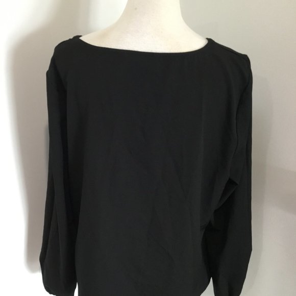 Women's Top Black3/4 Asymmetrical Sleeves  Lace Up Avelia Label Sz 16Au GUC-VGU - Picture 2 of 3